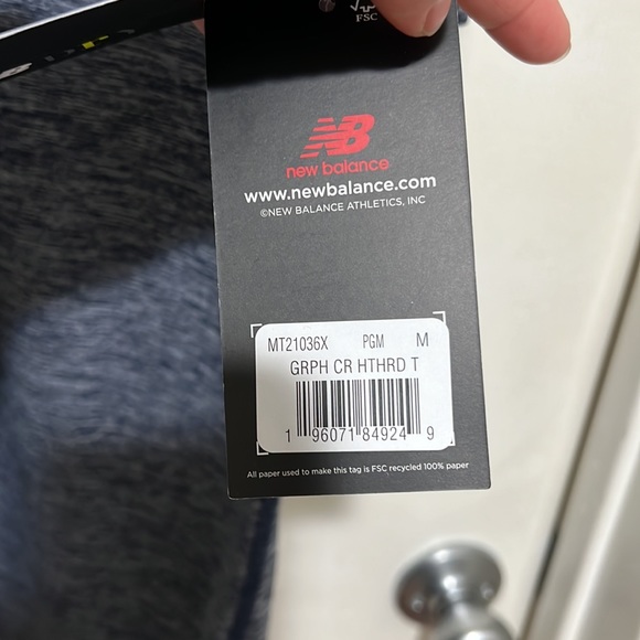 NWT new balance short sleeve - Picture 3 of 6